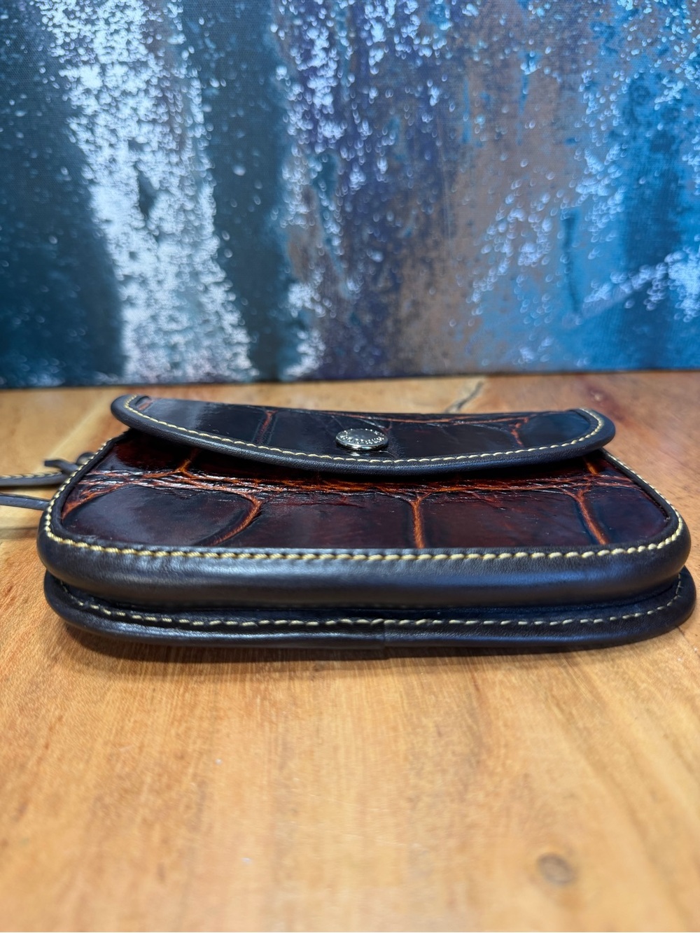 Dooney & Bourke Vintage Y2K Croc Embossed Leather Wristlet Mahogany - Picture 5 of 11